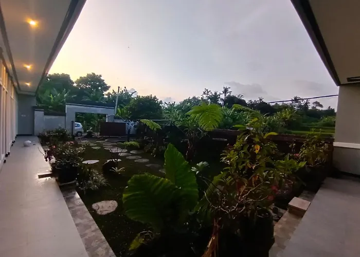 Проживание в семье Gending Sari House Убуд